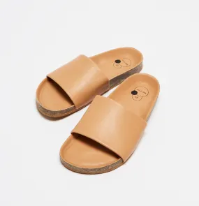 slip on - kato - almond lux